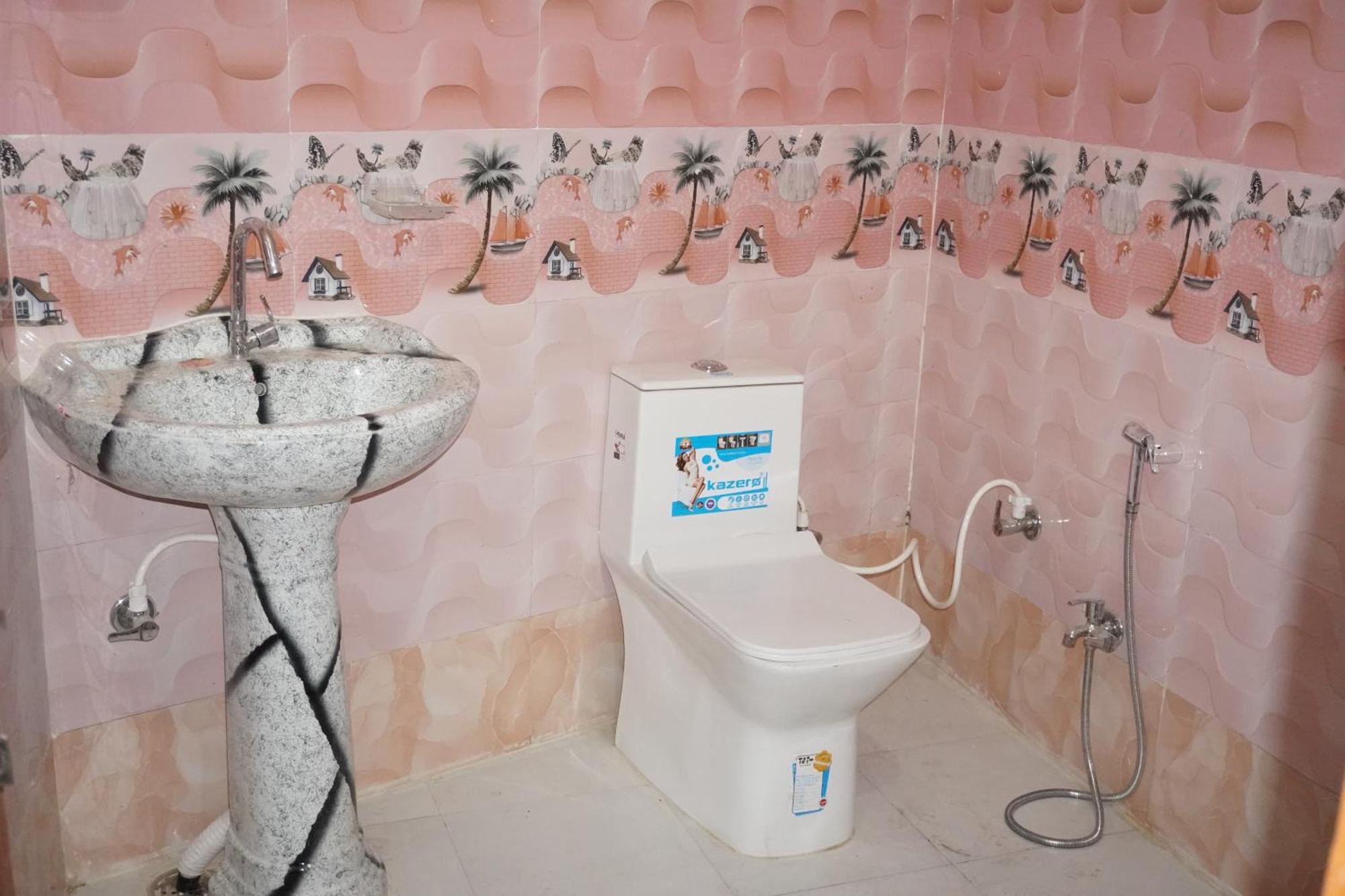 Shri Radha Rani Dham, Near Iskcon And Prem Mandir Hotel 3*